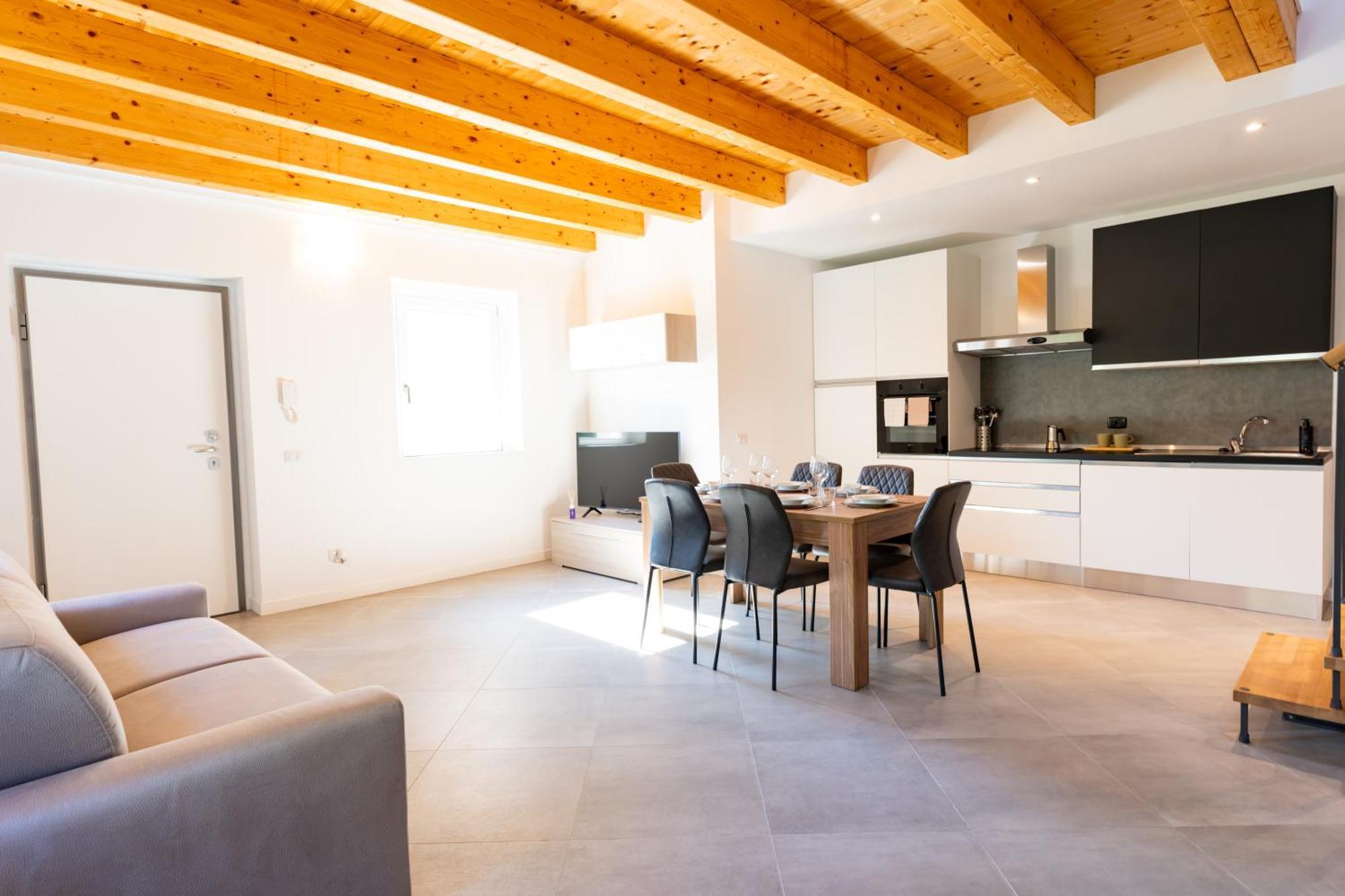 ארונה Villa San Carlo מראה חיצוני תמונה